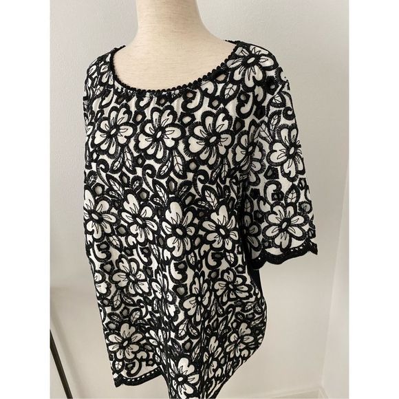 Ruby Rd. black lace top - Picture 2 of 5